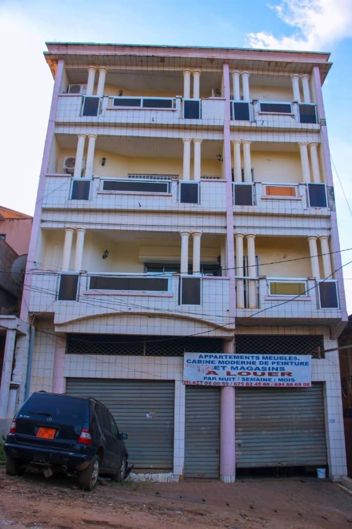 Appartement Meuble 2 Chambres Montee Jouvence Yaoundé Dış mekan fotoğraf